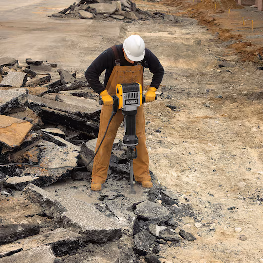 DeWalt 1-1/8" Hex Pavement Breaker D25980 - Image 5